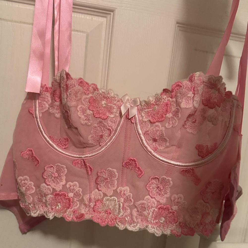 Elegant Pink Floral Lace Bralette